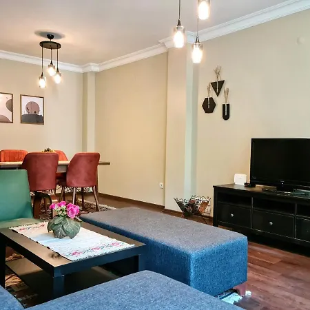 Cosy 2nd Floor Flat At The Heart Of Kadikoy Apartment